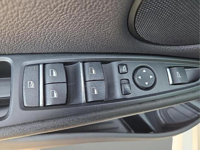 Photo of 2018 Alpine White BMW X5
