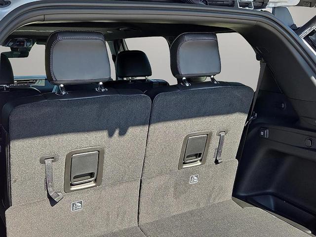 Photo of 2025 Silver Zynith Jeep Grand Cherokee L