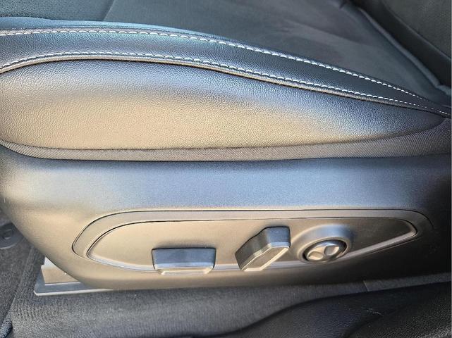 Photo of 2025 Silver Zynith Jeep Grand Cherokee L