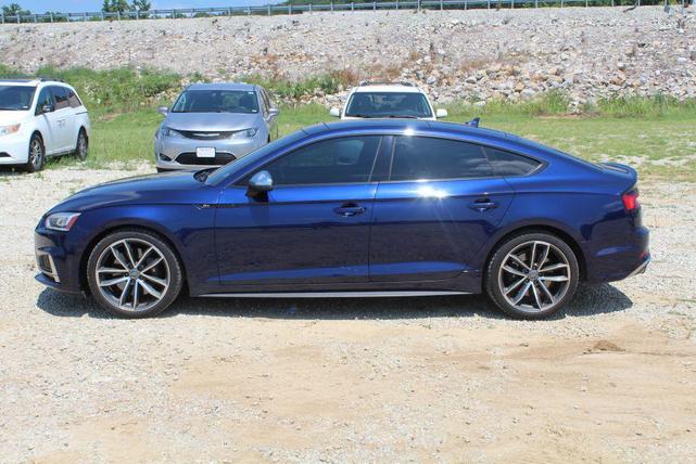 Photo of 2018 Navarra Blue Metallic Audi S5