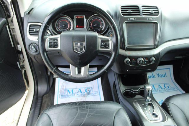 Photo of 2017 White Dodge Journey
