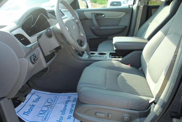 Photo of 2016 Blue Velvet Metallic Chevrolet Traverse