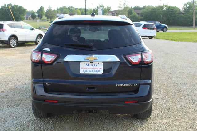 Photo of 2016 Blue Velvet Metallic Chevrolet Traverse