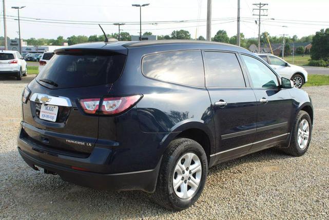 Photo of 2016 Blue Velvet Metallic Chevrolet Traverse