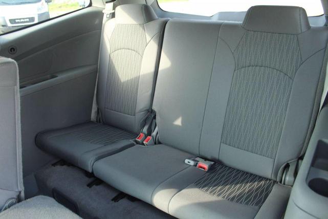 Photo of 2016 Blue Velvet Metallic Chevrolet Traverse
