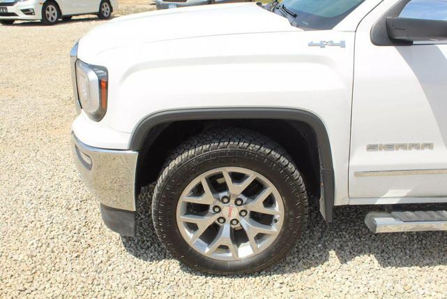 Photo of 2018 White GMC Sierra 1500