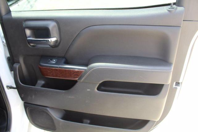 Photo of 2018 White GMC Sierra 1500