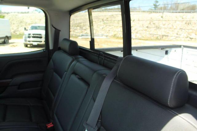 Photo of 2018 White GMC Sierra 1500