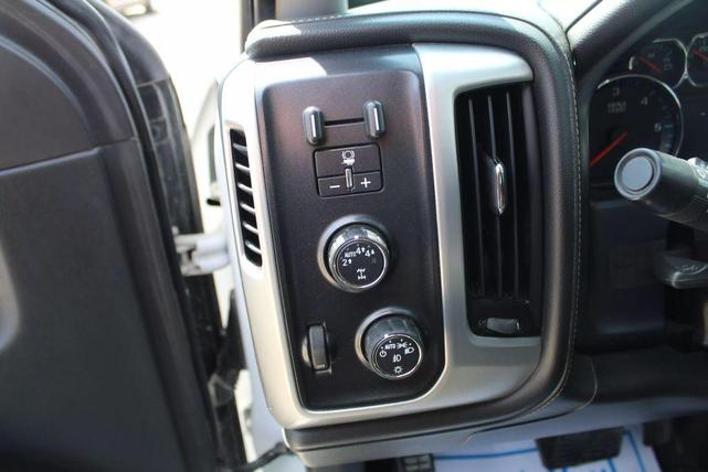Photo of 2018 White GMC Sierra 1500