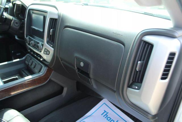 Photo of 2018 White GMC Sierra 1500