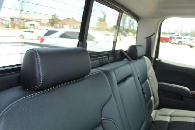 Photo of 2018 White GMC Sierra 1500