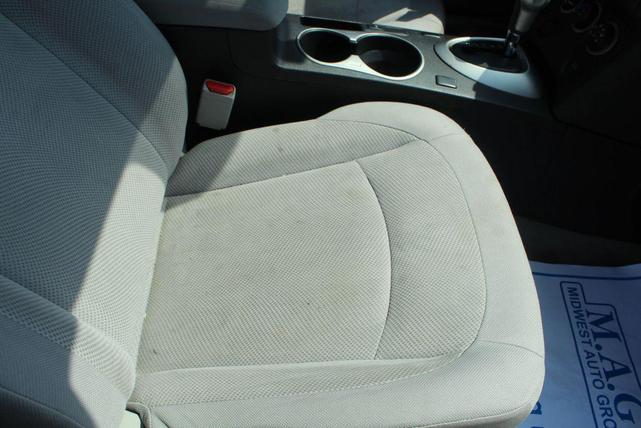 Photo of 2013 Graphite Blue Metallic Nissan Rogue