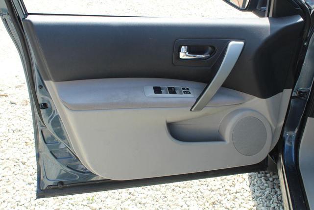 Photo of 2013 Graphite Blue Metallic Nissan Rogue