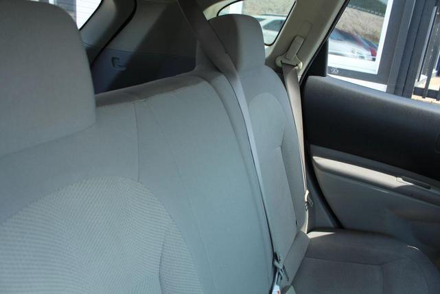 Photo of 2013 Graphite Blue Metallic Nissan Rogue