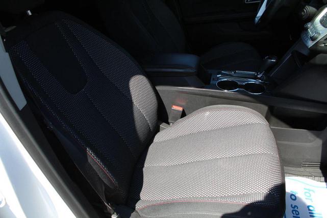 Photo of 2017 White Chevrolet Equinox
