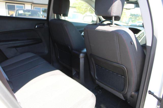 Photo of 2017 White Chevrolet Equinox