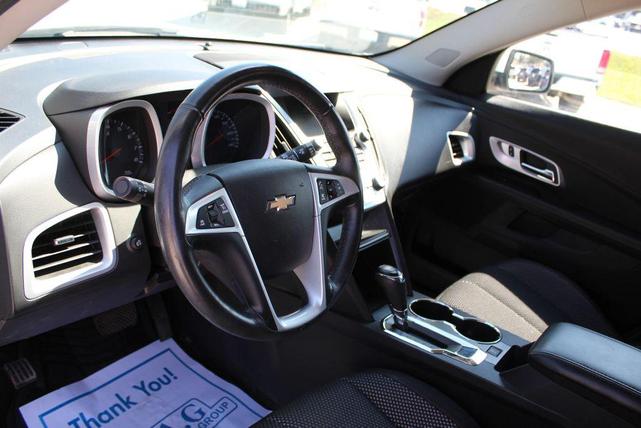 Photo of 2017 White Chevrolet Equinox
