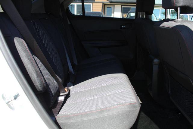 Photo of 2017 White Chevrolet Equinox