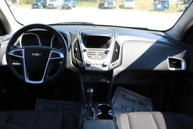 Photo of 2017 White Chevrolet Equinox