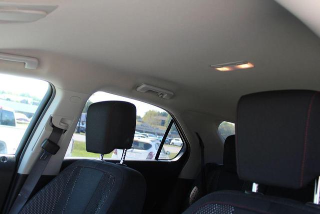 Photo of 2017 White Chevrolet Equinox