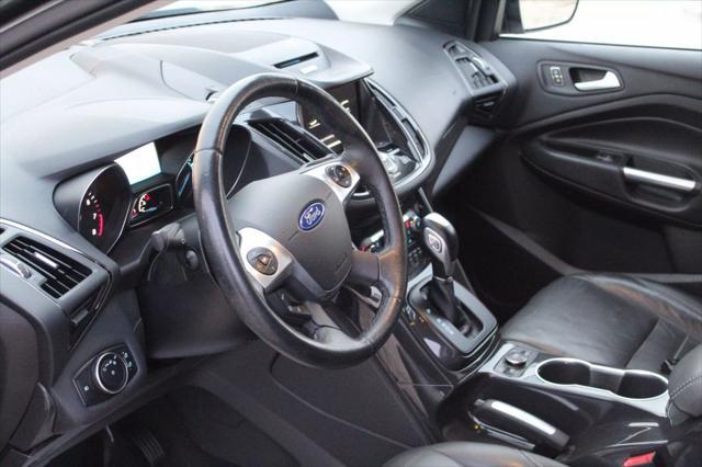 Photo of 2015 Magnetic Ford Escape