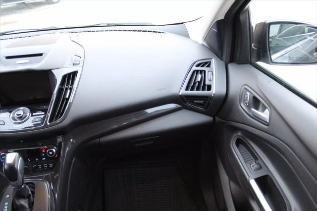 Photo of 2015 Magnetic Ford Escape