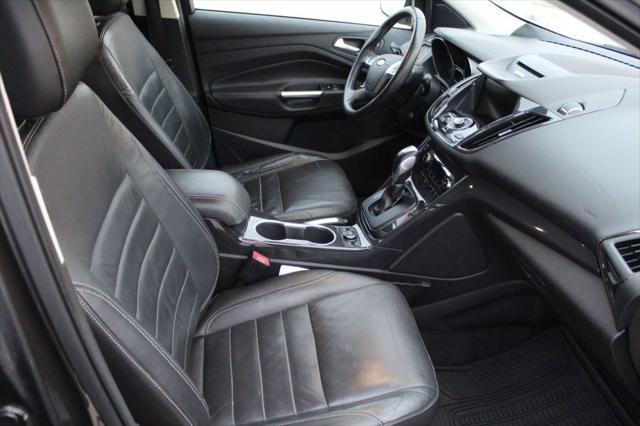 Photo of 2015 Magnetic Ford Escape