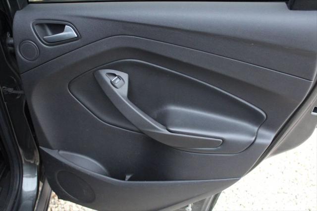 Photo of 2015 Magnetic Ford Escape