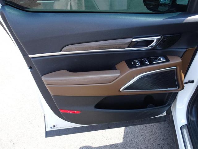 Photo of 2020 Snow White Pearl Kia Telluride