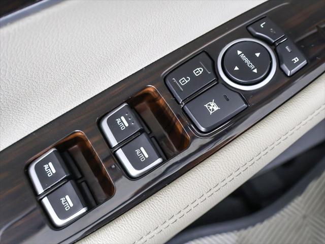 Photo of 2019 Snow White Pearl Kia Sorento