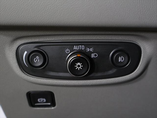 Photo of 2021 Summit White GMC Terrain