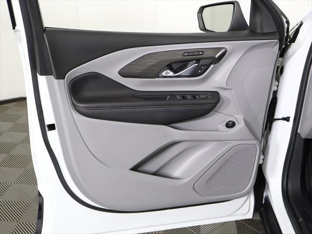 Photo of 2021 Summit White GMC Terrain