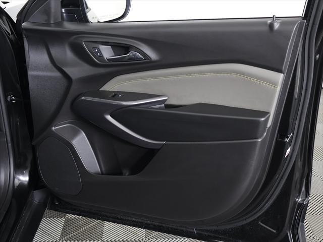 Photo of 2025 Mosaic Black Metallic Chevrolet Trax