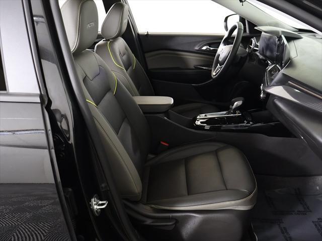 Photo of 2025 Mosaic Black Metallic Chevrolet Trax