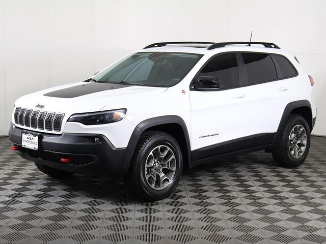 Photo of 2022 Bright White Clearcoat Jeep Cherokee