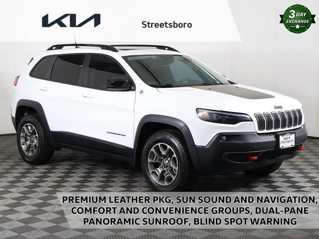 Photo of 2022 Bright White Clearcoat Jeep Cherokee