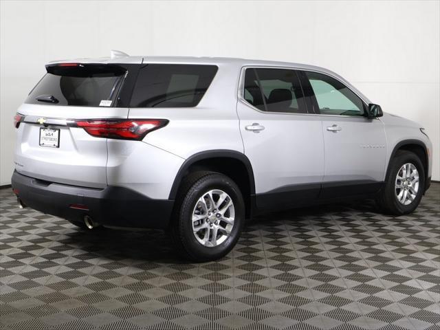 Photo of 2022 Silver Ice Metallic Chevrolet Traverse