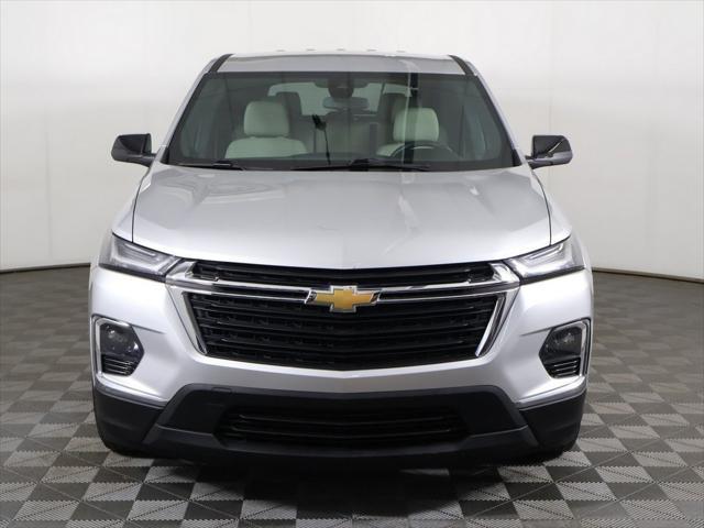 Photo of 2022 Silver Ice Metallic Chevrolet Traverse