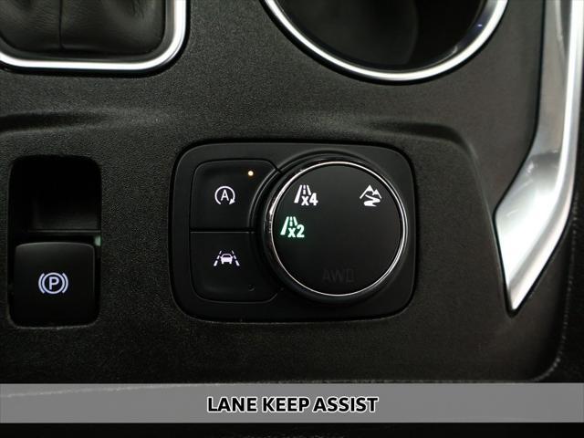 Photo of 2022 Silver Ice Metallic Chevrolet Traverse