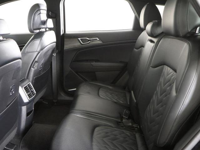 Photo of 2023 Ebony Black Kia Sportage