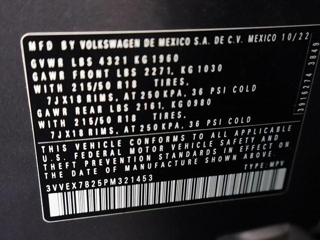 Photo of 2023 Gray Volkswagen Taos
