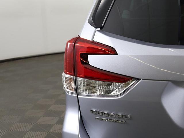 Photo of 2023 Ice Silver Metallic Subaru Forester