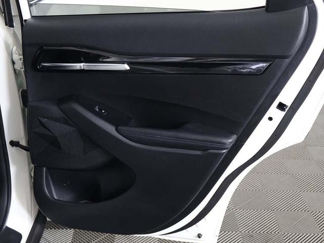 Photo of 2022 Snow White Pearl Kia Seltos
