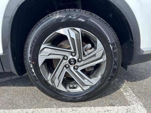 Photo of 2022 Quartz White Hyundai SANTA FE