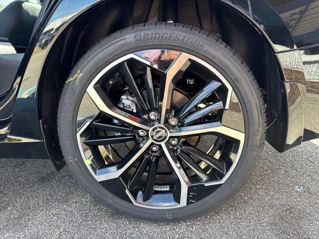 Photo of 2025 Black Nissan Altima