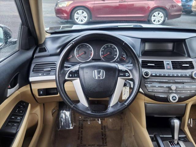 Photo of 2012 White Honda Accord