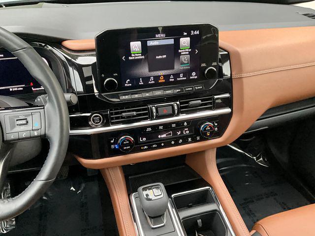 Photo of 2023 Boulder Gray Pearl Nissan Pathfinder