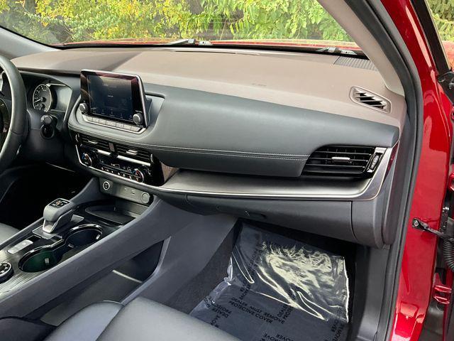Photo of 2022 Scarlet Ember Tintcoat Nissan Rogue