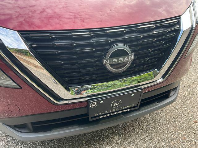 Photo of 2022 Scarlet Ember Tintcoat Nissan Rogue