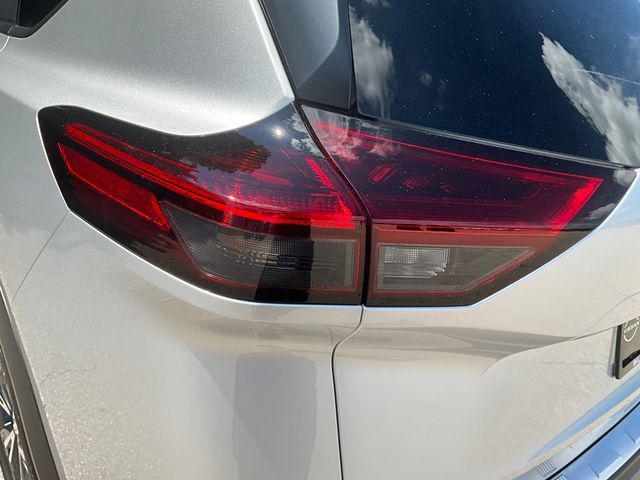 Photo of 2023 Brilliant Silver Metallic Nissan Rogue
